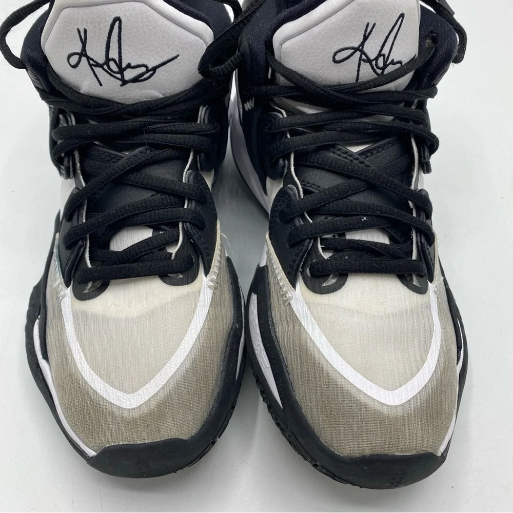 Nike Kyrie Infinity Team Basketball Black/White Panda DO9616-100 Big Kids 5